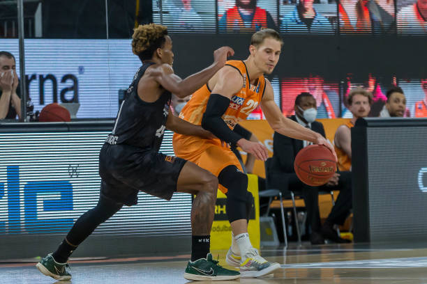 转会市场吸 转会市场吸