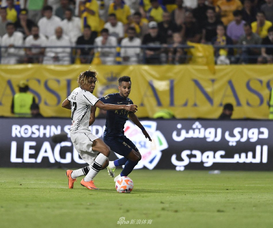 下脱颖而出 下脱颖而出