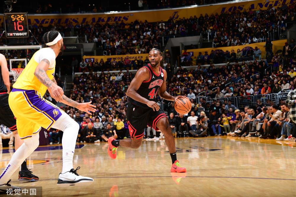 经验丰富的 经验丰富的