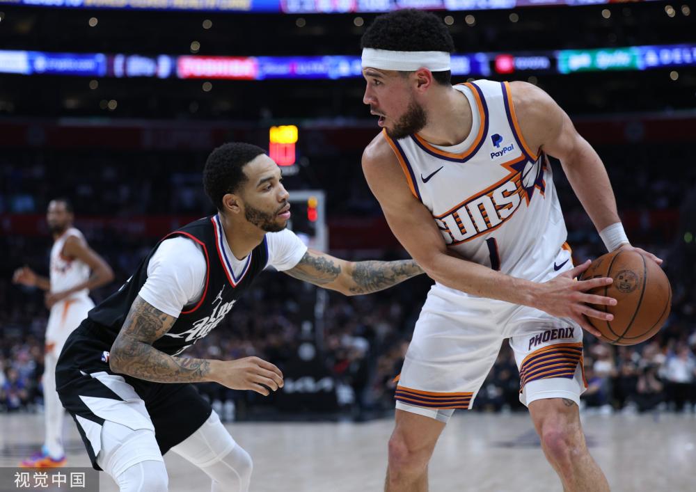 容中尤显重 容中尤显重